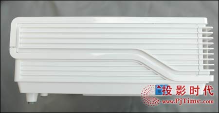 明基(BENQ)W100投影機(jī)外觀和配件