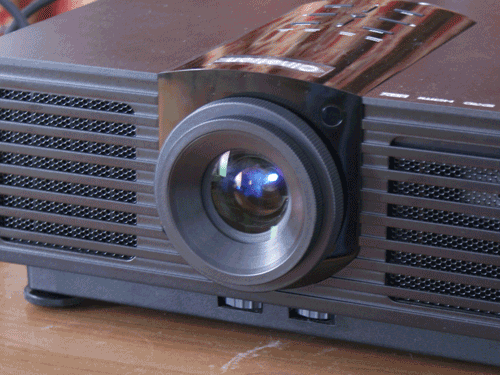 ʾ(chung)HD-700ͶӰC(j)