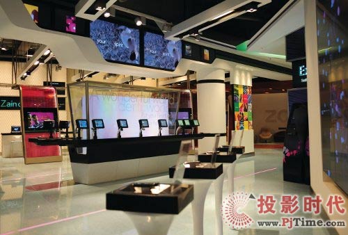 Zain巴林商店的未來特征的數(shù)字標(biāo)牌