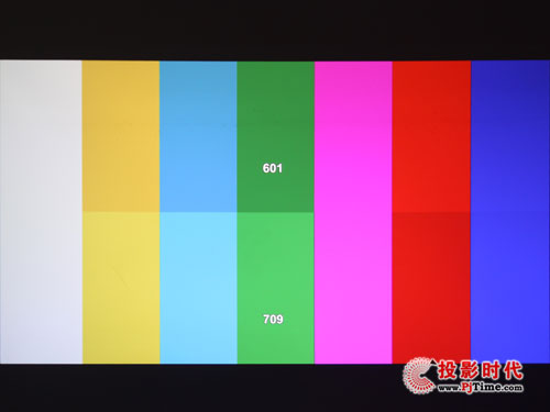 W1000ͶӰC(j)ɫЧy(c)ԇ
