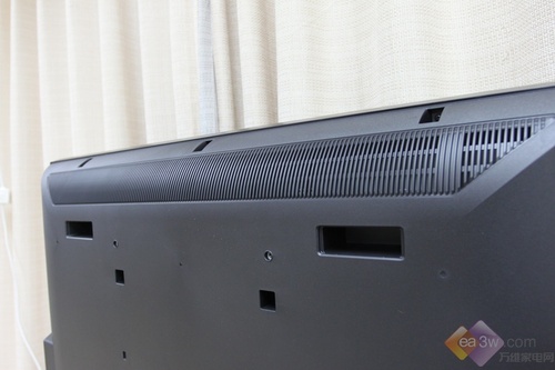 索尼KDL-46HX700更多外觀細節(jié)