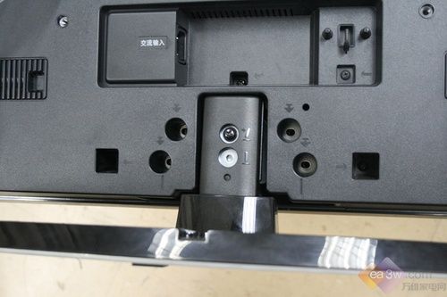 索尼KDL-46HX700更多外觀細節(jié)