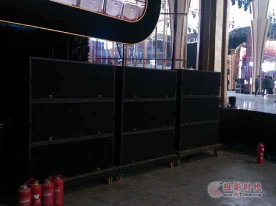 L-AcousticsDiGiCoˇg(sh)(ji)o(h)