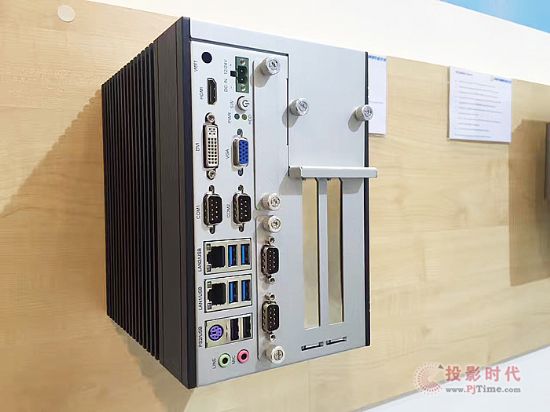Embedded world Z_(d)ƽ_(ti)
