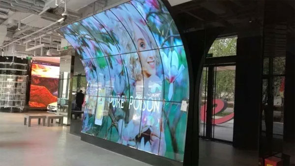 LG OLEDMercedes me➩ؘ˵ĸйʢ