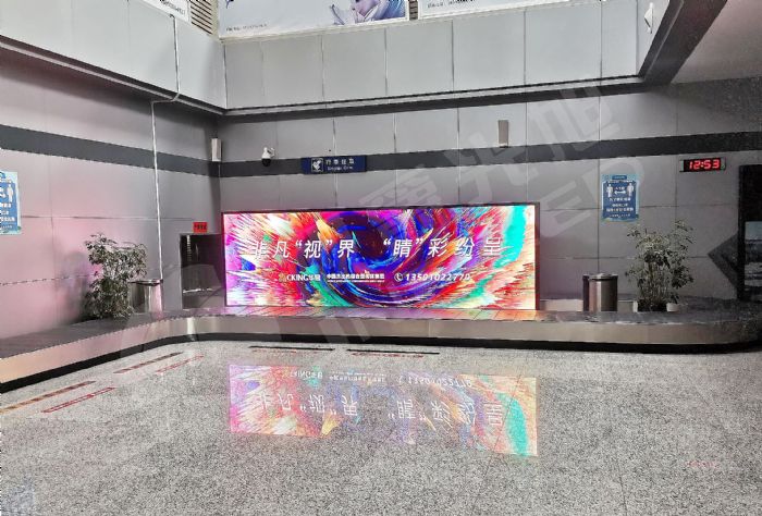 ҴݙCM(jn)ЙCϢO(sh)ҕLED@ʾ