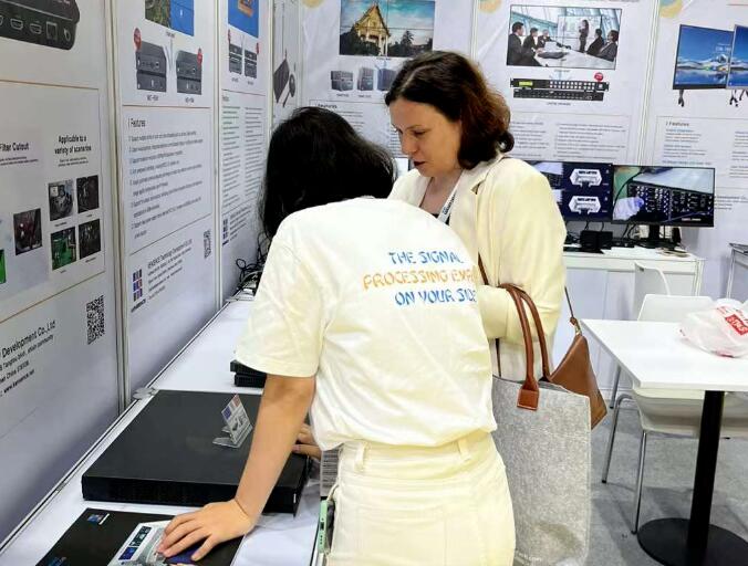 P(chung)_(d)InfoComm Asia̩(gu)ҕ O(sh)cg(sh)չ[(hu)F(xin)(chng)Ӎ