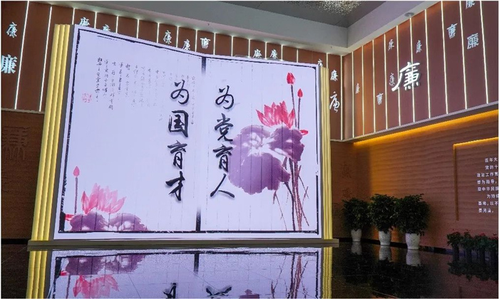 (yng)ð\w@ԿƼxУ@(sh)ֻD(zhun)ȫǻ۸У