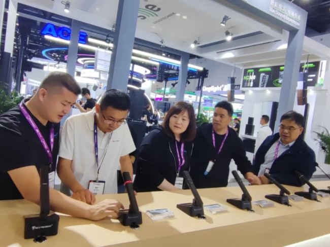 ӡ{(ln)@ϵȫ(sh)ܕ(hu)hϵy(tng)ȫ(xin)(j)2024 InfoComm Chinaչ