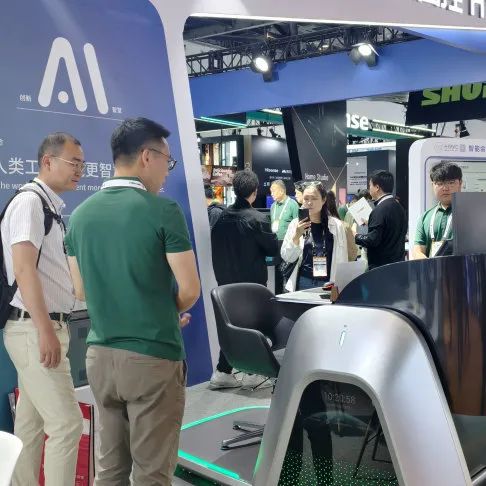FɽInfoComm ChinaչգpƷWҫǿδ𺳽Ļ